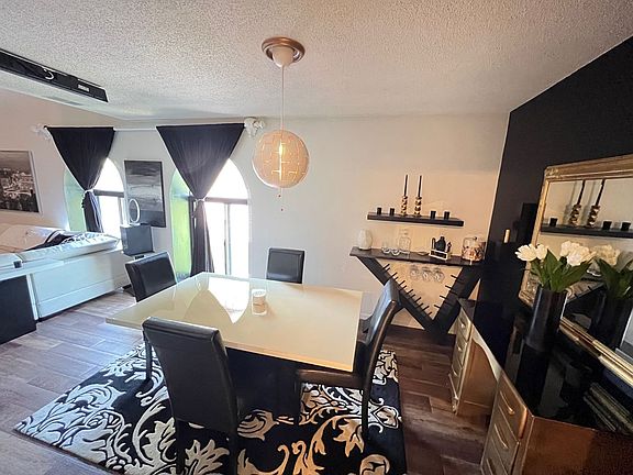 4th image of 744 Ashland Ave APT 202