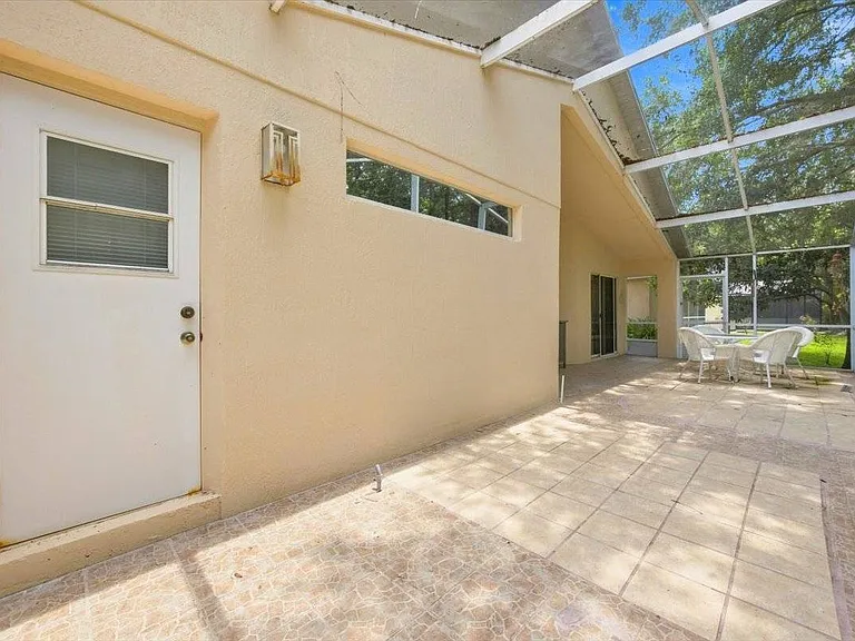 2393 Paulette Dr — Photo 24