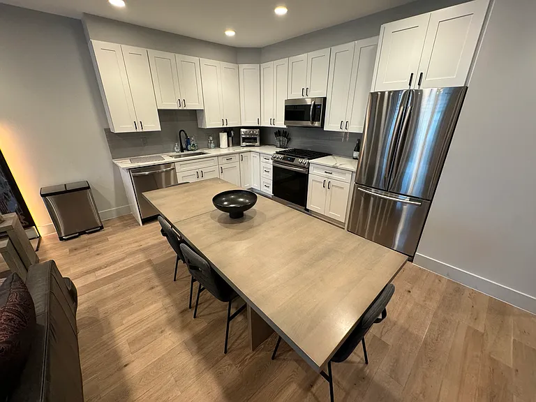 646 Newton Pl NW #201 — Photo 5
