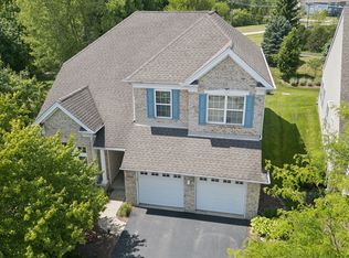 3898 Valhalla Dr, Elgin, IL 60124