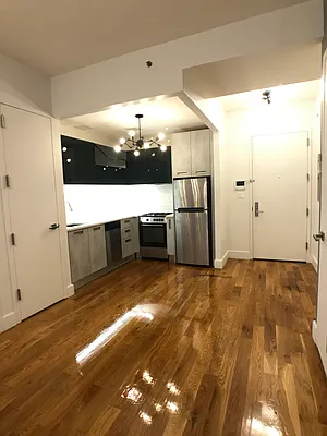 Rented by City Vista Inc | media 6