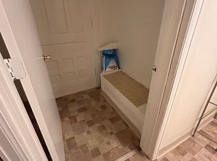Hoff - 31 - Cass 4plex, La Crosse, WI 54601