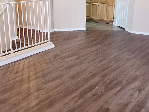 2nd image of 5855 Valley Dr Unit 2059