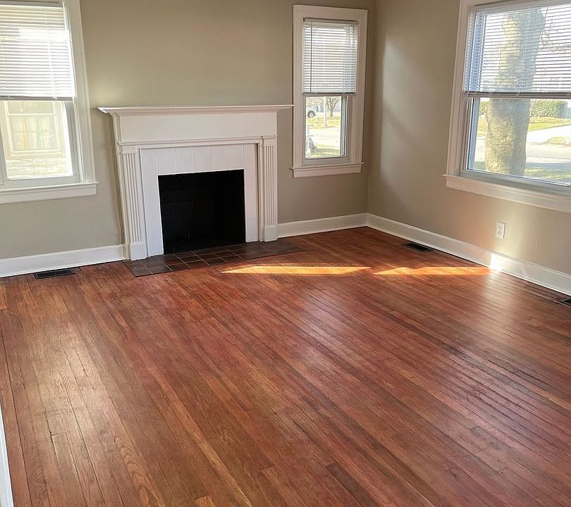 1st image of 1046 Meadow Ln