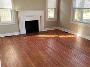 1046 Meadow Ln, Lexington, KY 40505