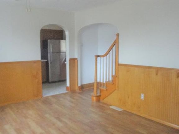 5th image of 8601 Walnut St