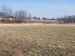 Fredericksburg Rd, Fredericksburg, OH 44627