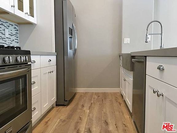 2nd image of 10560 Santa Monica Blvd APT 106