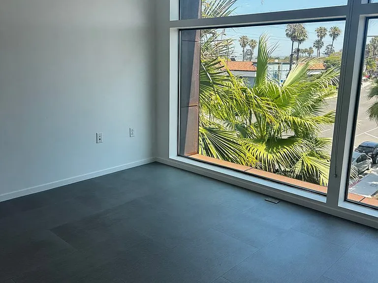 The Californian Coastal Apartments — Photo 94