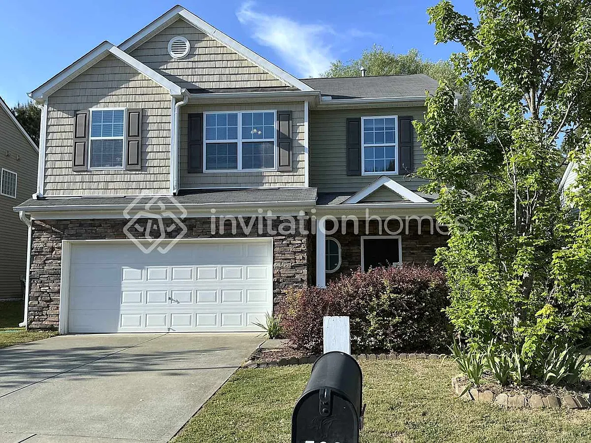 Photo 1 of 17 - 728 Tannerwell Ave - Wake Forest, NC Primary Photo - 728 Tannerwell Ave