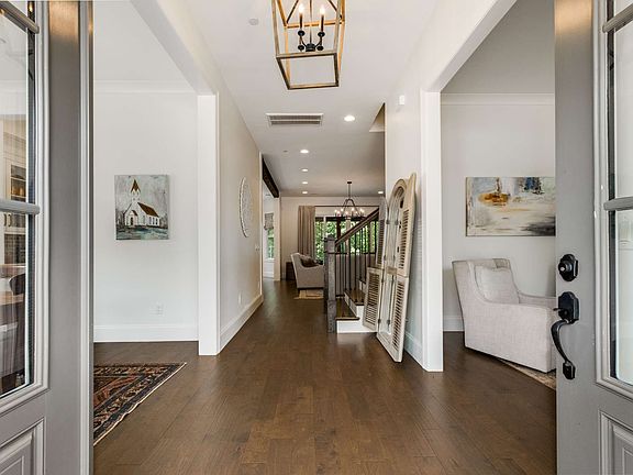 3rd image of 8727 McCrory Ln