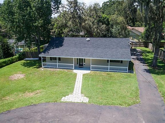 3rd image of 3012 E Bloomingdale Ave