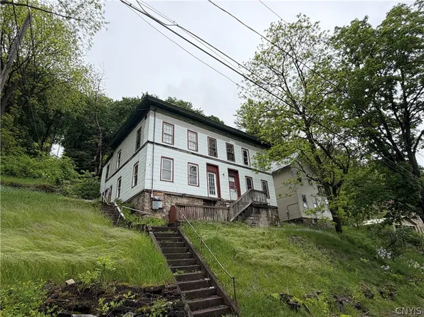 102 Diamond St, Little Falls, NY 13365
