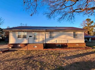 410 E Elm St, Walnut Ridge, AR 72476