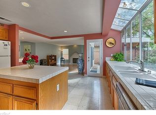 4060 Mount Serenata Cir, Corona, CA 92882