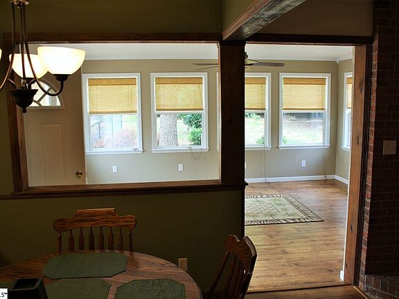 4th image of 12 Thames Dr