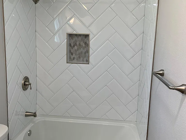 1355 Woodview Ct — Photo 7