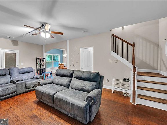 4th image of 3858 Fortson Ln
