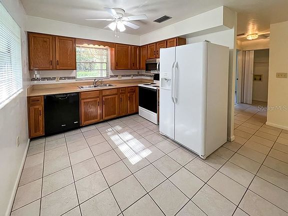 4th image of 5975 Avenue C