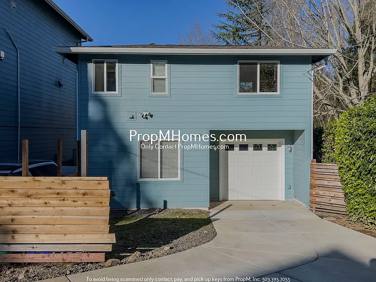 9597 SE Crystal View Dr #B — Photo 2