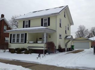 416 W 12th St, Dover, OH