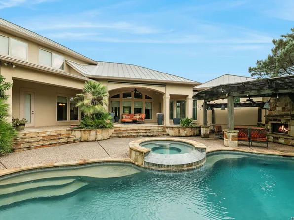 9302 HIGHLANDS CV, Boerne, TX 78006