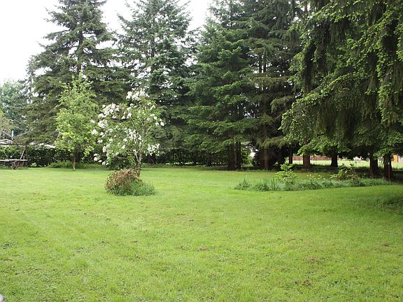 2nd image of 12825 NE 151st St