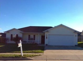1708 High Quest Dr, Columbia, MO 65202