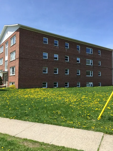 110 Breton Rd #5