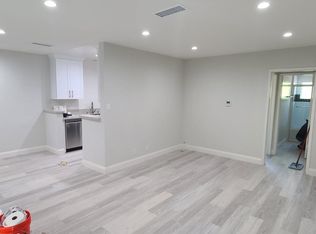 1019 6th St #8, Santa Monica, CA 90403