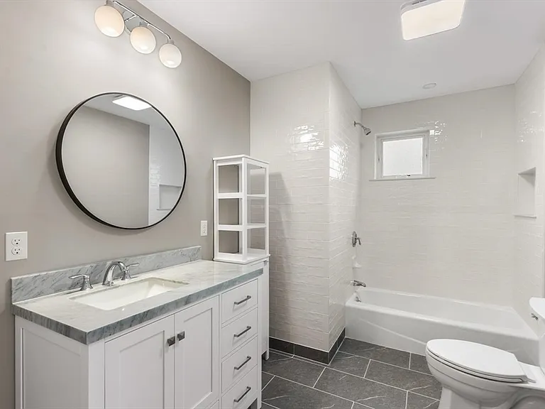 26 Lyndale Ave #2 — Photo 16