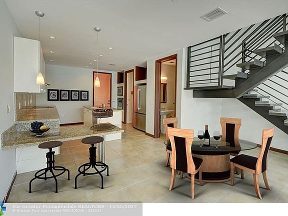 3rd image of 1709 NE 5th Ct #1709