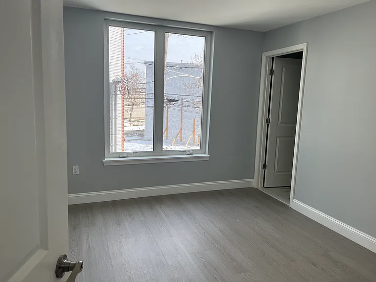 2405 Ridge Ave #1 — Photo 7