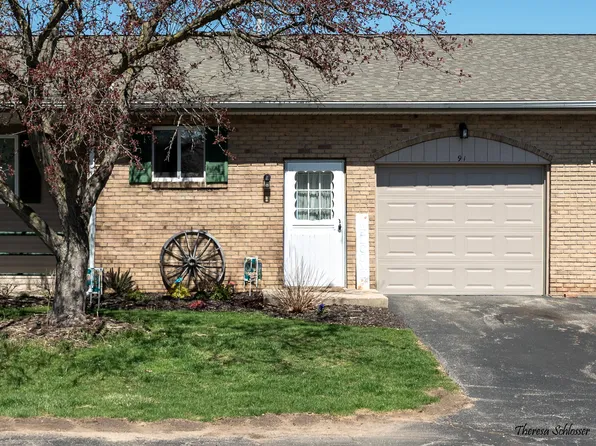 91 Grand Village Ct SW #34, Grandville, MI 49418