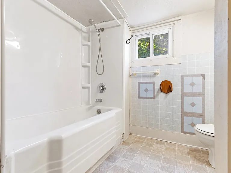 314 Spruce St E #3 — Photo 11