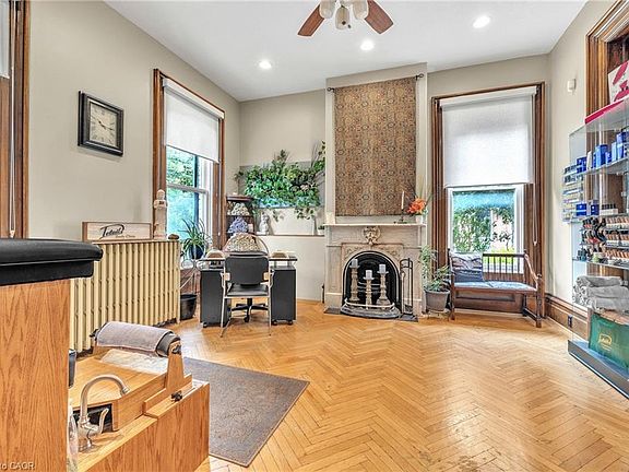 4th image of 77 Light St