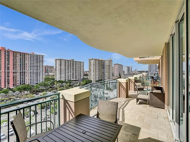 17555 Atlantic Blvd #1101 — Photo 30