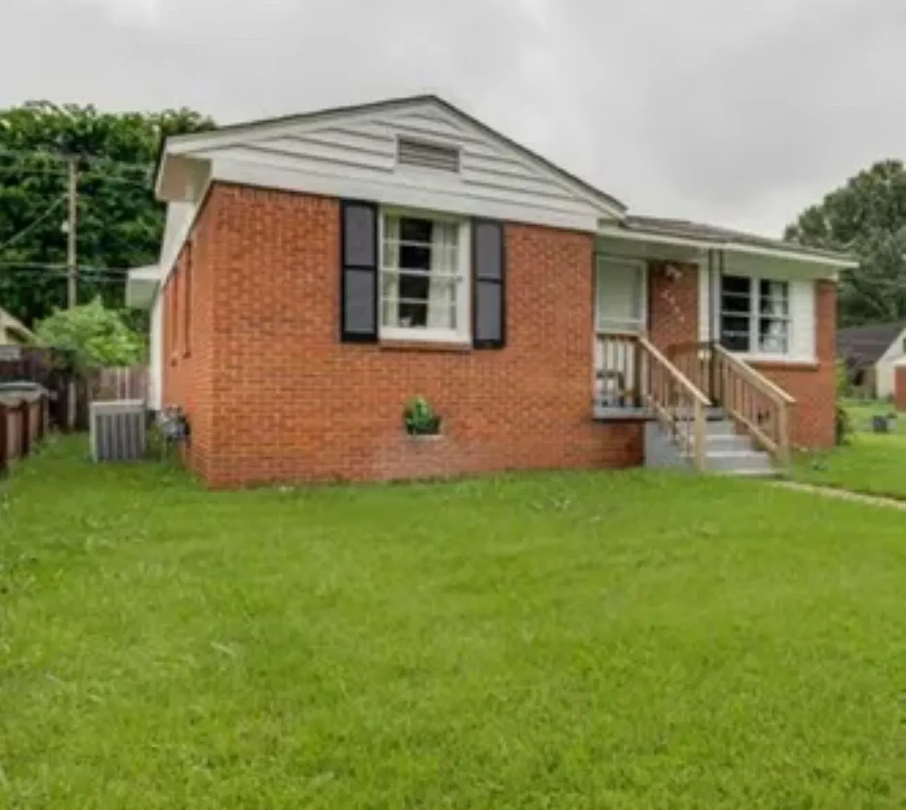 3 bed, 1252 sqft, $1,215 — Photo 2