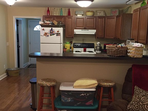 3rd image of 116 Pecan Dr