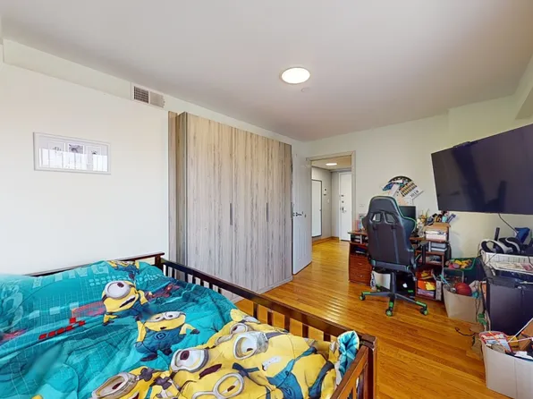 3015 Brighton 6th Street image 13 of 31