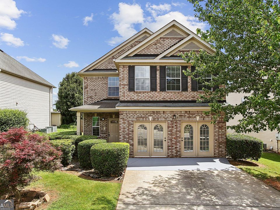 1st image of 2319 Sawgrass Dr
