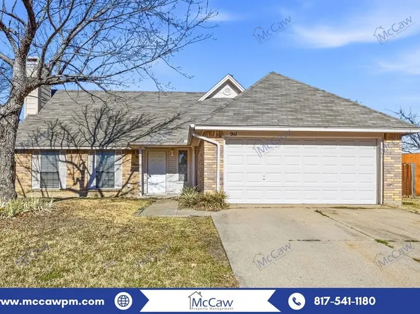 911 Wellridge Dr, Arlington, TX 76017
