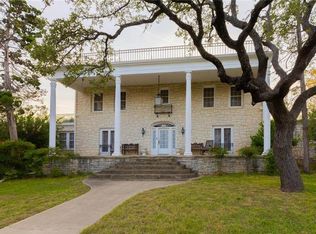 200 N Spring St, Lampasas, TX 76550