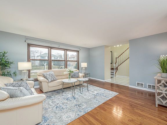 5th image of 1115 W Keating Dr