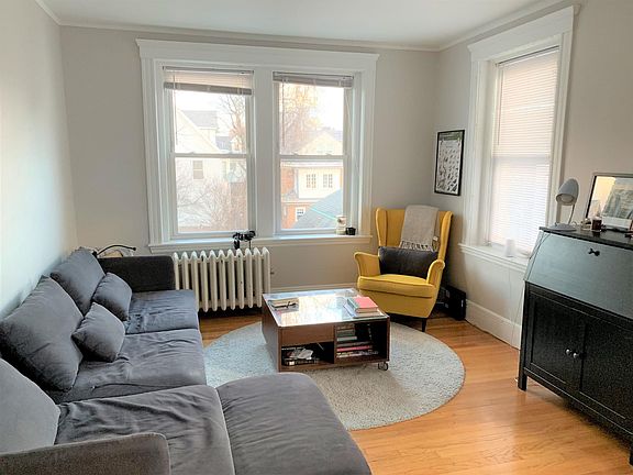 2nd image of 172 Maple St APT 110