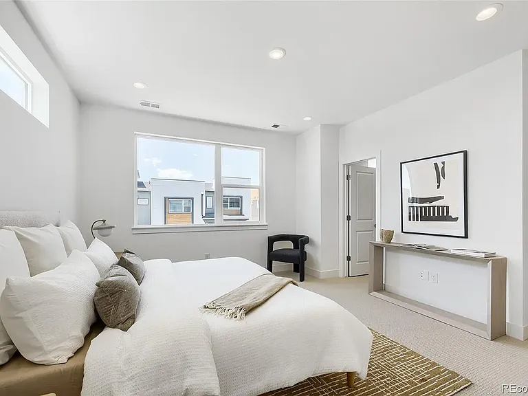 855 Superior Dr — Photo 13