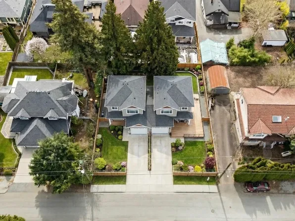 1114 Hachey Ave, Coquitlam, BC V3K 2H4