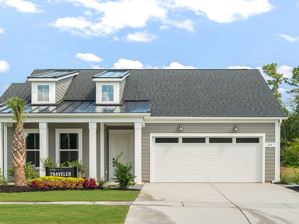 The Traveler, Elevation 1-timeless design with inviting curb appeal