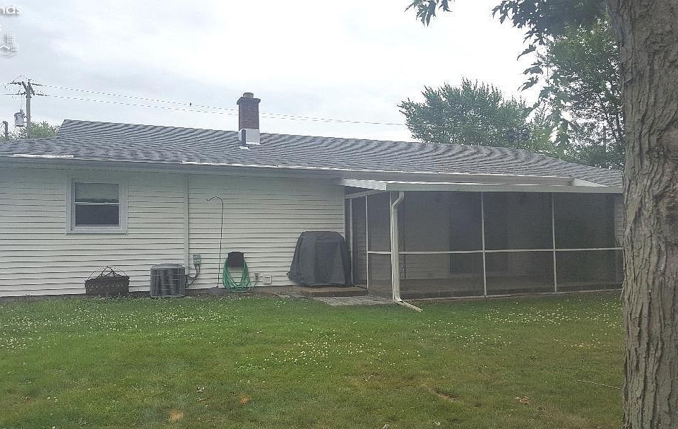 2nd image of 536 E 10th St