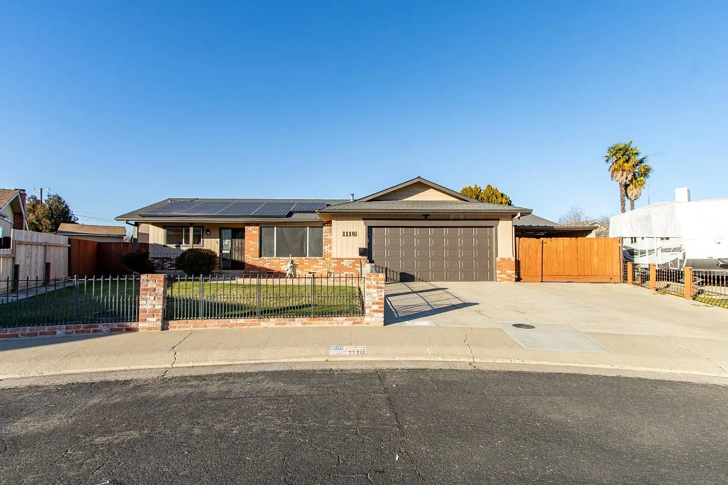 1116 Delzer Ct photo 1